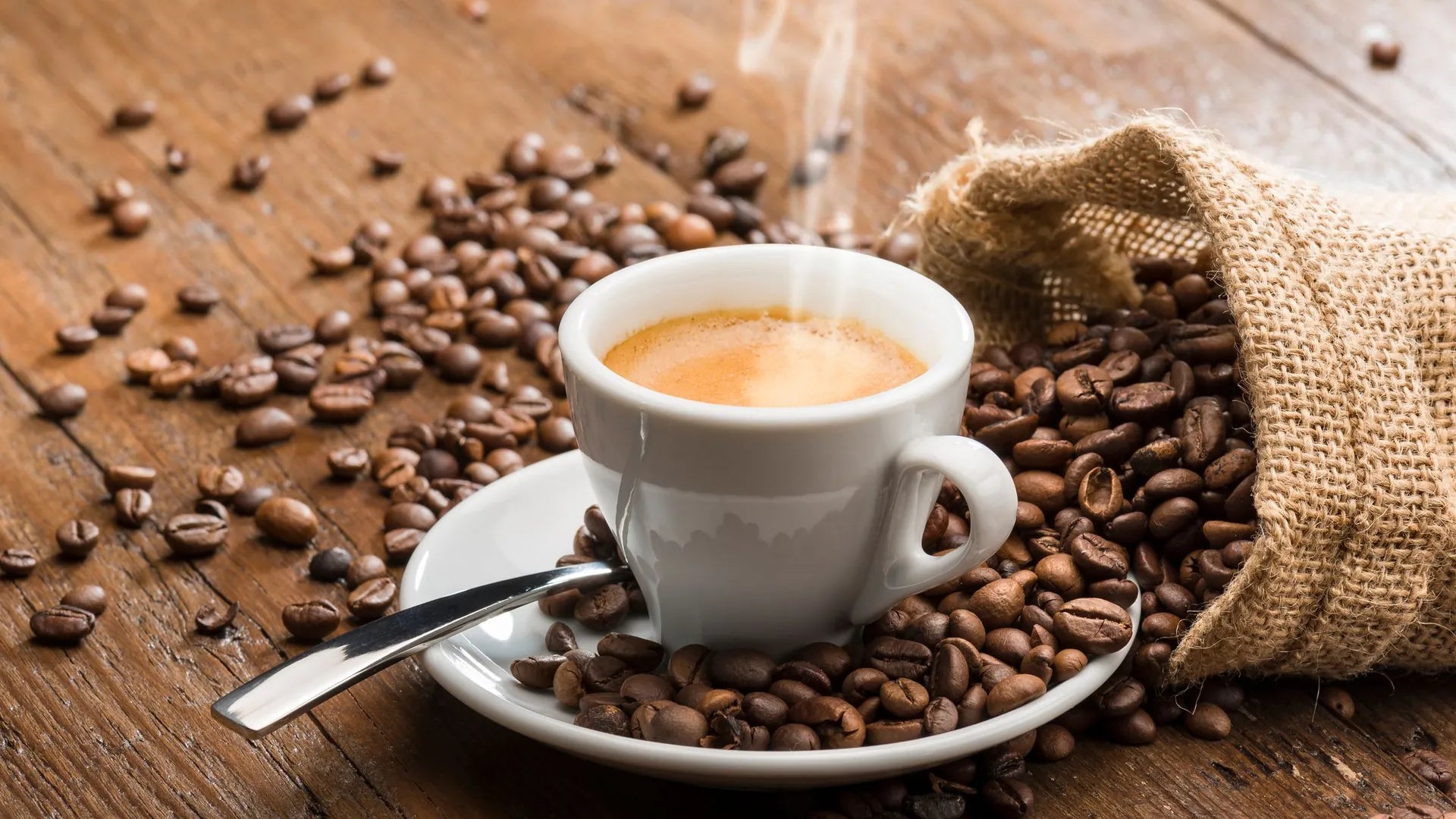 Ganze Kaffeebohnen in Bio-Qualität – frisch geröstet und aromatisch