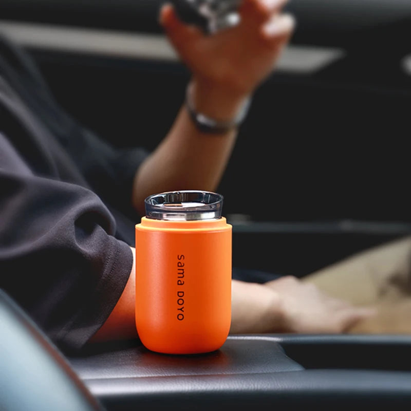Rotes Teeset mit magnetischem Deckel von SAMA DOYO – Titanfilter sichtbar, modernes Design
