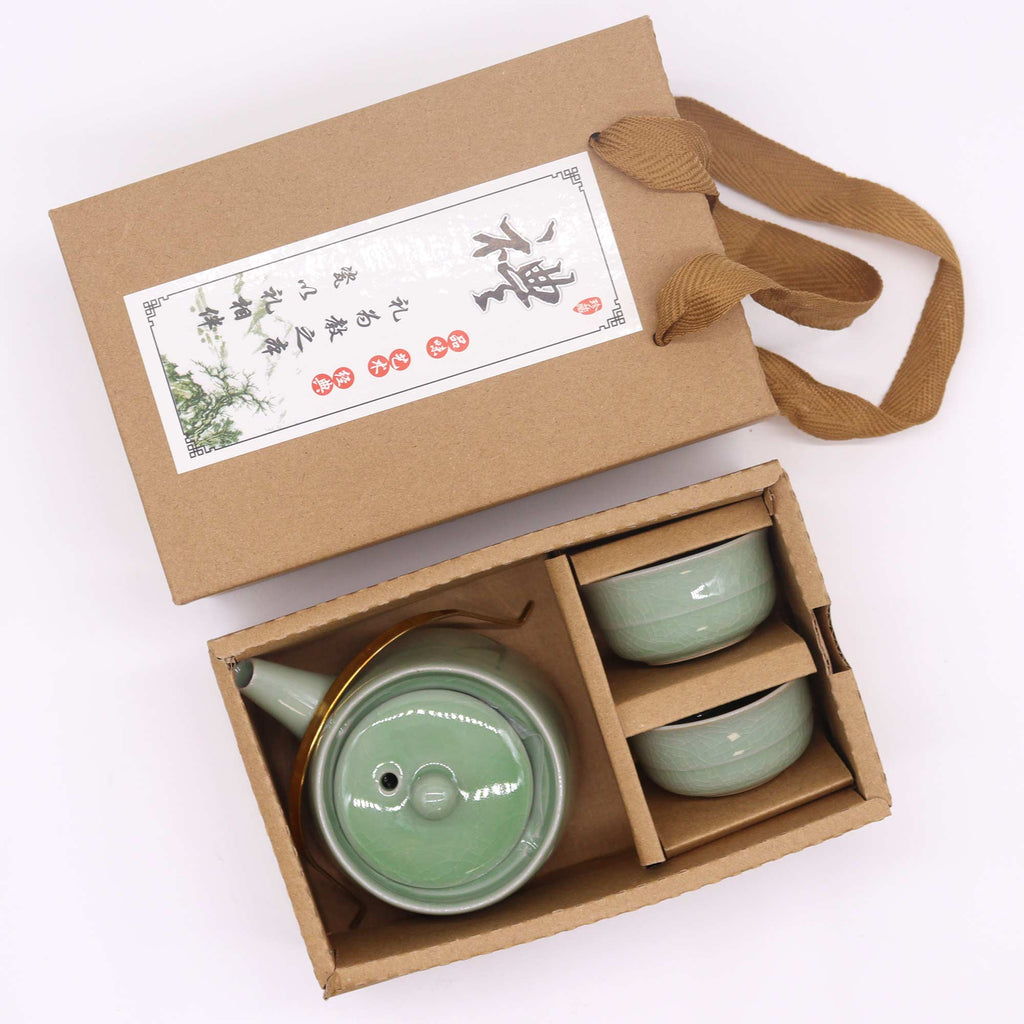 Elegantes Teeset in Geschenkbox mit Keramik-Teekanne, Tassen und Teeprobe – ideal als Geschenk
